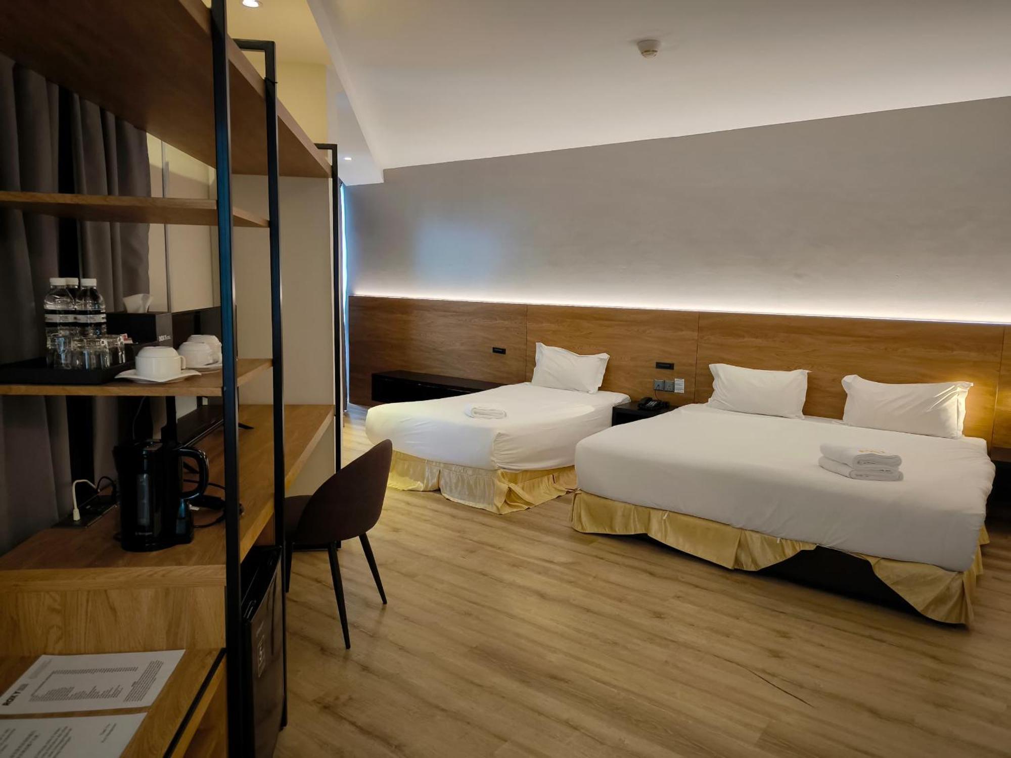 Roxy Hotel Padungan Kuching Zewnętrze zdjęcie