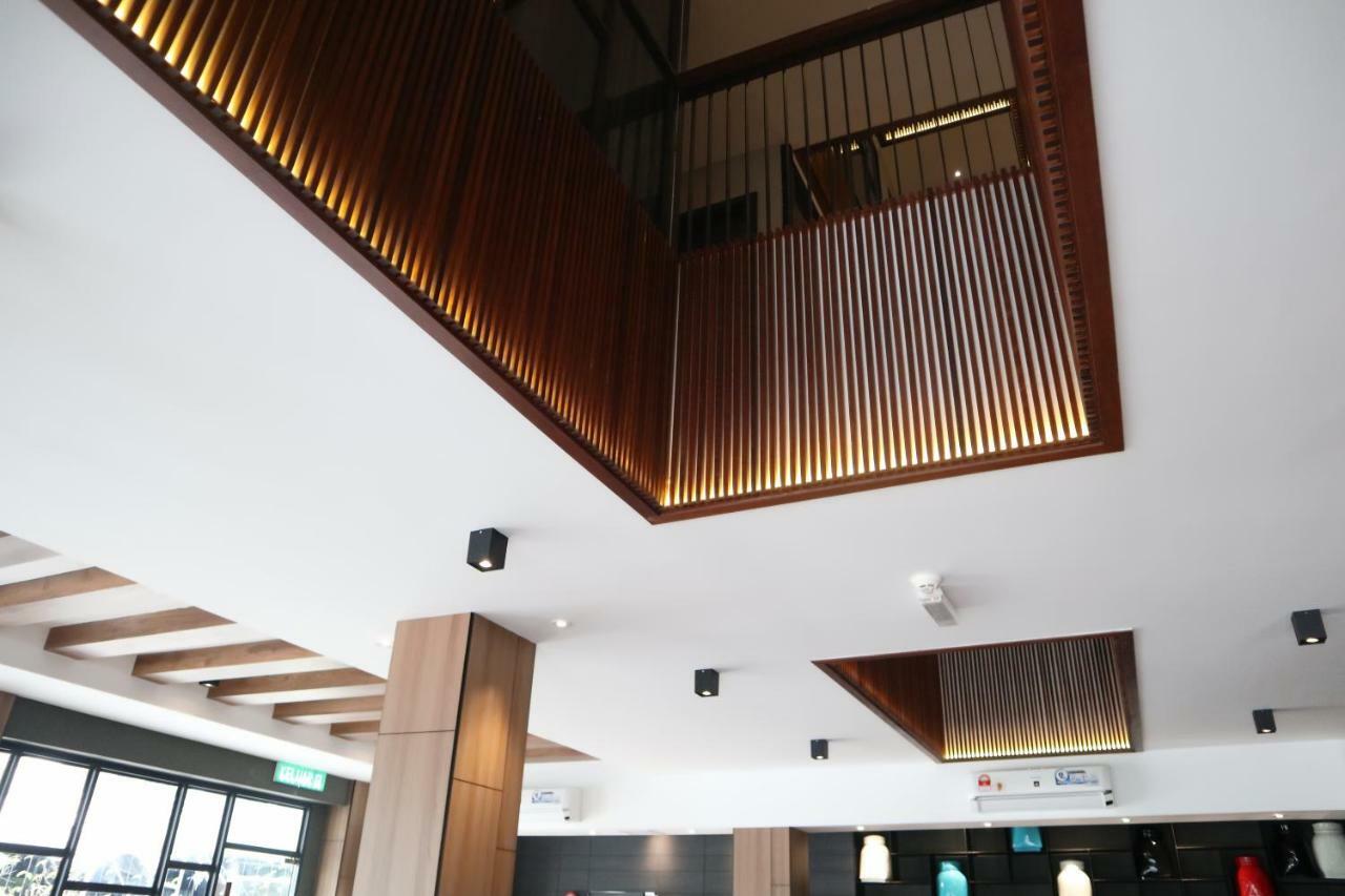 Roxy Hotel Padungan Kuching Zewnętrze zdjęcie