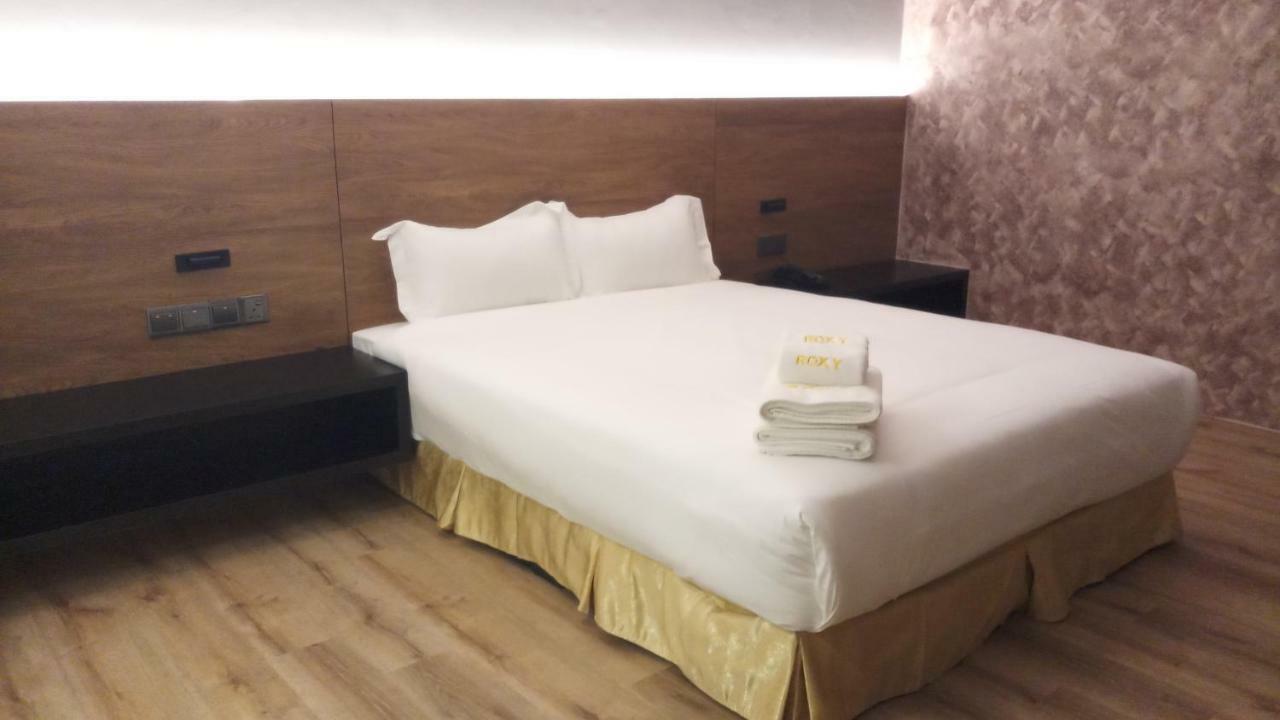 Roxy Hotel Padungan Kuching Zewnętrze zdjęcie