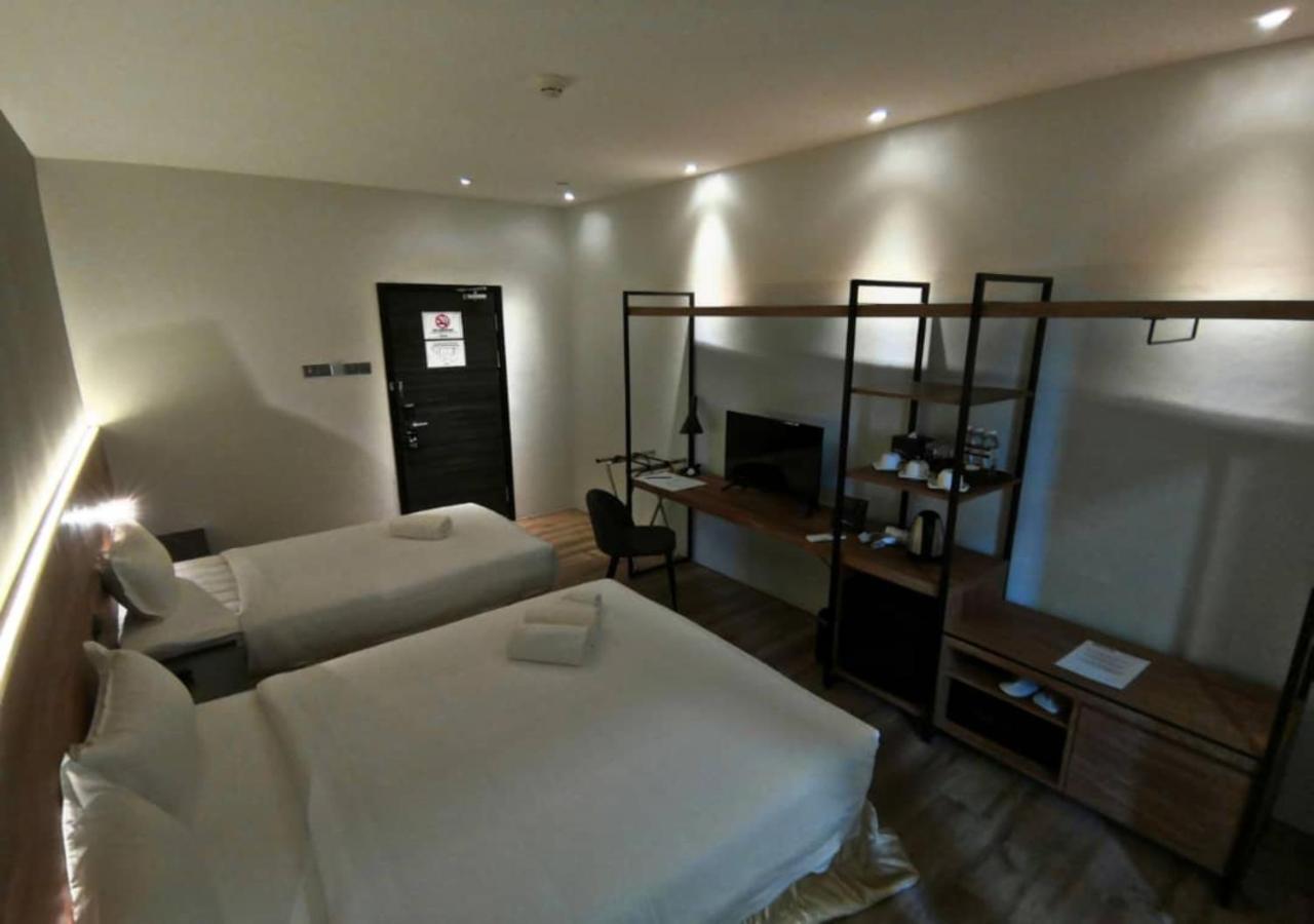 Roxy Hotel Padungan Kuching Zewnętrze zdjęcie